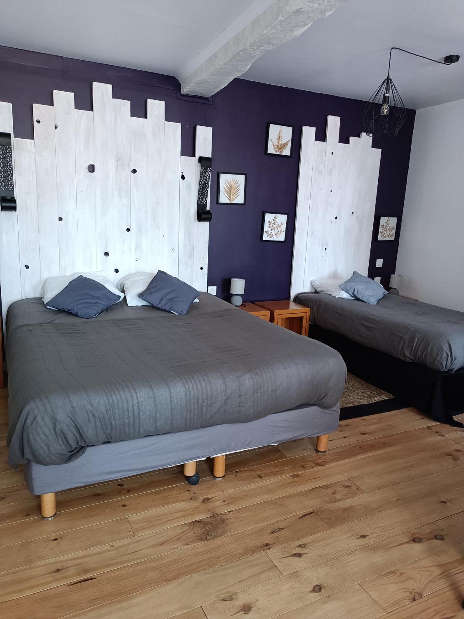 Les 2 Tours Hotel Chenay  Kültér fotó